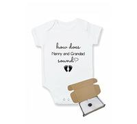 allaboutthebump ¿Cómo suena la niñera y el abuelo? Chaleco de anuncio para bebé (revelación de pretensión) - Envuelto para regalo con caja, blanco, 0 mes
