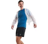 ALTUS Chubasquero ultraligero con capucha. Ideal para la práctica del running