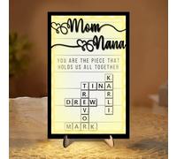 Amabery Letrero de crucigrama personalizado para el día de la madre con luz LED personalizado Mom You Are the Piece That Holds Us Together, lámpara de placa de corazón, nombre de mamá e hijos, letrero