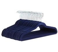 Amazon Basics Paquete de 50 perchas para ropa, delgadas, antideslizantes y aterciopeladas de color azul marino/plateado