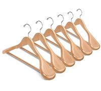Amber Home 10 Unidades 44,5cm Perchas de Madera Natural con Hombros Anchos, Lujosa y Robusta Percha para Ropa Exterior Abrigos Trajes Chaquetas con Varilla Redonda Antideslizante
