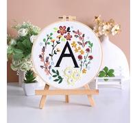 Amiiba Kit de iniciación de bordado con guirnalda de letras A, patrón de San Valentín, para parejas, kit de punto de cruz estampado de gama completa para principiantes y adultos (letra A)