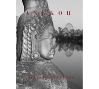 ANGKOR: Misterio y Belleza: Un Viaje Visual por Angkor Wat en Monocromo