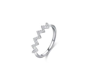 Anillo de oro blanco para mujer, diseño de onda simple con moissanita redonda, anillo de oro blanco de 9 quilates, K 1/2, Platino, Moissanita Sin piedra preciosa