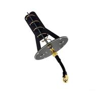 Antena direccional de 5 8 GHz con ganancia de 12 8 dBi y polarización circular para una mayor estabilidad de señal y cobertura a frecuencia de 5800 MHz (izquierda)