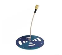 Antena UWB optimizada con un amplio ancho de banda de frecuencias que van desde 550 MHz 7 GHz