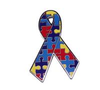 AOTEMAN Broche multicolor para concienciación sobre el autismo, diseño de manos en corazón, color beige, talla única, Esmalte, metal, plata
