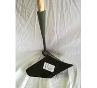 Arado manual con mango de madera. Largo total 1,40 cm.