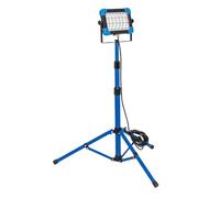 as - Schwabe Slimline Pro 46444 - Foco LED (50 W, 6500 lm, con trípode ajustable de 0,88 m a 1,77 m, chip OSRAM original, carcasa IP65, rejilla de protección, cable de 5 m, bolsa de transporte)