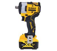Atornillador de impacto a batería dewalt 12v brushless - 2 baterías, cargador,t stak - dcf901p2-qw
