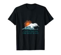 Atrápate en la siguiente manera Surfer Ocean Waves Beach Sunrise Camiseta