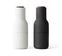 Audo Copenhagen 2 molinillos de especias Bottle Ash-carbon (tapa de nogal)