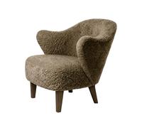 Audo Copenhagen Butaca Ingeborg Piel de oveja sahara. patas roble ahumado