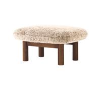 Audo Copenhagen Reposapiés Brasilia Dark oak-Nature sheepskin curly
