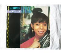 AUDREY HALL / SMILE