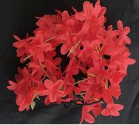 AURA MART Gajra - Accesorio para el cabello, diseño de orquídea roja artificial, 1 unidad