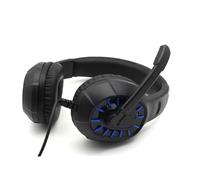 Auriculares para juegos Komc C501 en tonalidad roja, diseñados para brindar una experiencia de audio inmersiva en tus sesiones gaming. Perfectos para jugadores que buscan calidad y estilo.