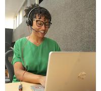 Auriculares Poly Blackwire 8225 con cable USB-C para oficina con Cancelación de Ruido, micrófono y control de volumen, negros