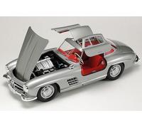 Auto Mercedes Benz 300 SL Kit De Modelo De Plástico TAMIYA