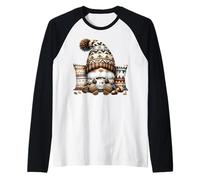 Autumn GNOME For Cold Sweater Weather with Hot Cocoa Mug Camiseta Manga Raglan