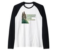 Aventuras en el Parque Nacional Redwood Explorador de Camiseta Manga Raglan