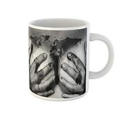 Awowee Taza de café sudorosa en la parte superior del cuerpo femenino que cubre los pechos, taza de té de cerámica de 11 onzas, recuerdo para familiares, amigos, compañeros de trabajo