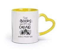AYUEHBN Taza de cerámica con frase Libros que llaman, debo ir a la biblioteca, lectura (320 ml) Elegante y duradera. Apta para microondas y lavavajillas. Amarillo.