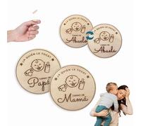 Ayurvana Pack 2 Monedas Decisión Bebé Madera - Regalo Divertido Padres Primerizos y Abuelos - Detalle Broma Baby Shower y Nacimiento - Juego Pañal o Biberón - Diaper Duty Coin - Con Bolsa de Tela