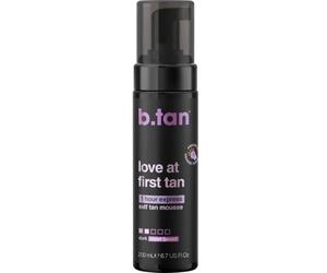 b.tan Espuma Autobronceadora Base de Color Violeta más Oscuro | Love At First Tan - 1 hora, Olvida los Tonos Naranjas Sin Olor a Bronceado Falso, Apto para veganos, sin crueldad animal, 200ml