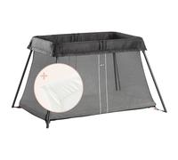 Babybjorn Pack de cuna de viaje ligera con sábana bajera. Color Negro