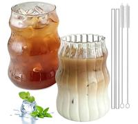 BAIFULAI Juego de 2 vasos acanalados, vasos de agua ondulados de 530 ml, uno tiene rayas y uno es liso, vasos de café helado con 2 pajitas y cepillo de paja, vasos para latte macchiato