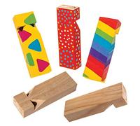 Baker Ross- Silbato de madera (Pack de 5) Silbatos de plástico perfectos para bolsas de regalo para niños, fiestas de Halloween, relleno de piñata o regalos de cumpleaños