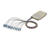 Bandeja de empalme de fibra óptica con 12 pigtails LC de colores (UPC), MM OM4 50/125, 2 m, LSZH