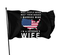 Bandera "Me casé con mi héroe, orgullosa esposa de veterano" de 3x5 pies con dos ojales de latón, doble costura, colores vivos y resistentes a la decoloración.
