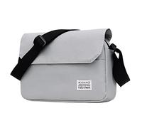 Bandolera unisex de nailon con solapa frontal y correa ajustable | Diseño compacto rectangular cruzado con solapa ancha, correa para el hombro y detalle de etiqueta frontal; exterior de nailon