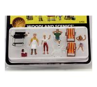 Barbacoa en el patio trasero con acentos esc nicos (4 figuras, 2 sillas, parrilla, hielera y perro) O Woodland Scenics