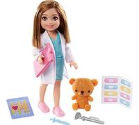 Barbie Chelsea Doctora Muñeca Morena con Accesorios de Medicina de Juguete, para niñas y niños +3 años (Mattel GTN88)