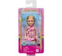 Barbie Chelsea Club: Niña rubia con vestido rosa.