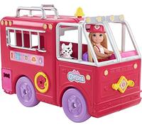 Barbie Chelsea y su camión de Bomberos Muñeca con Coche de Juguete y Accesorios, Regalo para niñas y niños +3 años (Mattel HCK73)