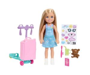 Barbie Club Chelsea Muñeca y accesorios Aventura sin Límites | Muñeca pequeña con maleta de ruedas y accesorios de viaje, 3+, JMJ46