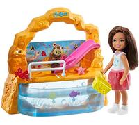 Barbie - Club Chelsea ¡Vamos al Acuario! Muñeca con accesorios, Multicolor (Mattel, GHV75)