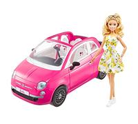 Barbie con su Coche Fiat Muñeca Rubia con Vestido de Moda y vehículo Rosa de Juguete, Regalo para niñas y niños +3 años (Mattel HGV03)