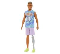 Barbie Ken Fashionistas Muñeco n. 212 con Pierna protésica, Jersey de Los Ángeles y Pantalones Cortos morados con Zapatillas, HJT11