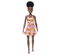 Barbie Loves the Ocean Vestido de piñas Muñeca afroamericana hecha de plástico reciclado, juguete sostenible +3 años (Mattel HLP93)