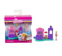 Barbie Mini BarbieLand - Juego de cine con minimuñeca y accesorios con base en forma de corazón, para niñas de 4 años en adelante