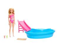 Barbie Muñeca y Conjunto de Juego con Piscina | Muñeca rubia con bañador rosa tropical, piscina, tobogán, toalla y bebida
