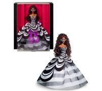 Barbie Signature 65 Aniversario Muñeca Morena con Vestido de Rayas Blancas y Neg