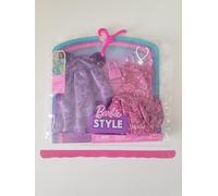 Barbie Style Fashion Pack, 2 trajes florales rosa y púrpura con accesorios para muñecas Barbie