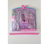 Barbie Style Fashion Pack, 2 trajes florales rosa y púrpura con accesorios para muñecas Barbie