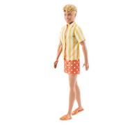 Barbie Fashionistas Style, muñeco Ken n.º 252, con Pelo Rubio, Bermudas Naranjas con Lunares Blancos, Camisa a Rayas Amarilla y Blanca y Sandalias Naranjas, JJN66